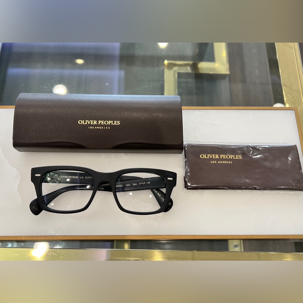 SOLD New Oliver Peoples Model OV5332U